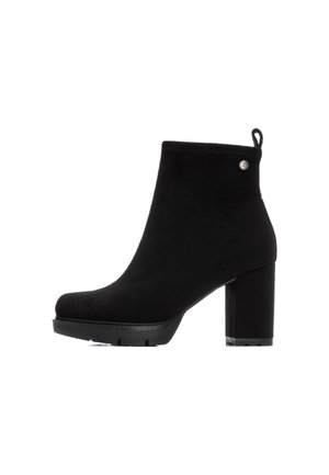 Botines con plataforma - black