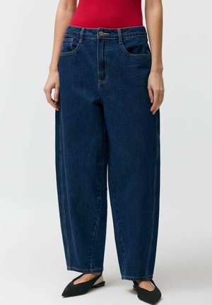 - Jeansy Relaxed Fit