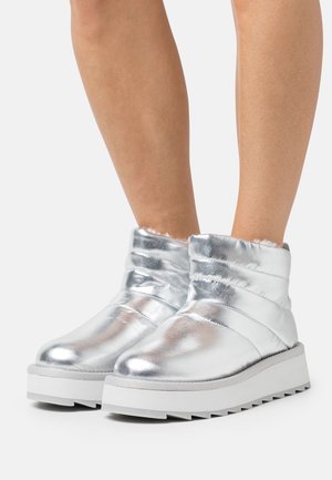 Tamaris Bottes de neige - silver-coloured