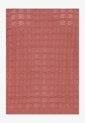 Korallivärvi kootud kangas, kus on korduvad sarnased silmapaistvate lainetaoliste servadega augumustrid ja horisontaalsed soontega lained kogu tekstuuris.