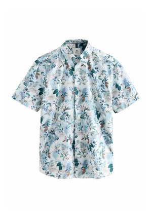 Camicia a maniche corte con bottoni di colore bianco, decorata con un motivo floreale blu e verde, che presenta foglie e fiori di diverse dimensioni su un tessuto leggero.