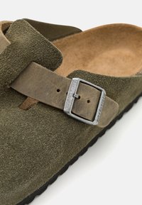 Birkenstock BOSTON REGULAR - Zuecos - thyme