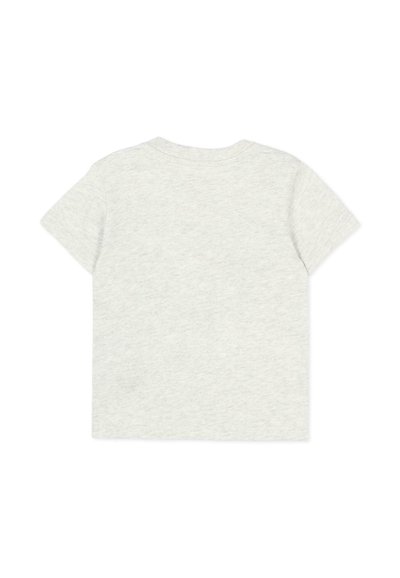 T-shirt en coton gris clair uni à manches courtes avec encolure ras-du-cou, vu de dos sur fond blanc.