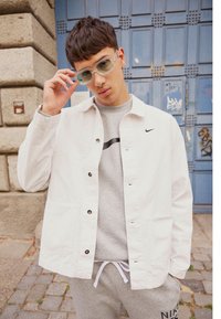 Nike Sportswear CHORE COAT - Chaqueta fina - phantom/black