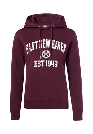 Maroonfarbener Hoodie mit weißem Text "GANT NEW HAVEN" und "EST 1949" mit einem runden Emblem zwischen den Worten auf der Vorderseite.