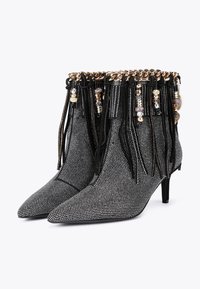 Kurt Geiger London - Botki