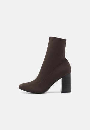 Bottines - brown