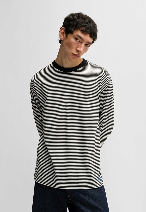 Long sleeved top - patterned