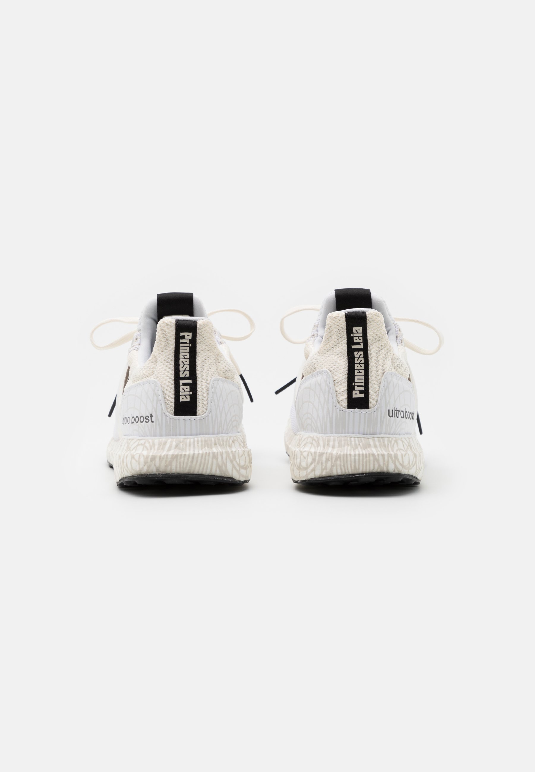adidas Originals ULTRABOOST DNA STAR WARS PRIMEKNIT RUNNING SHOES UNISEX -  Sneaker low - white/footwear white/core black/offwhite - Zalando.de
