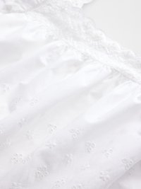 Thumbnail Image 6