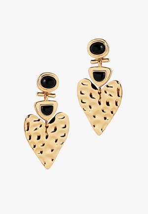 Ohrringe in goldfarbener Ausführung mit einem strukturierten Herzdesign. Der obere Teil weist schwarze Akzente mit glatten runden und dreieckigen Formen auf.