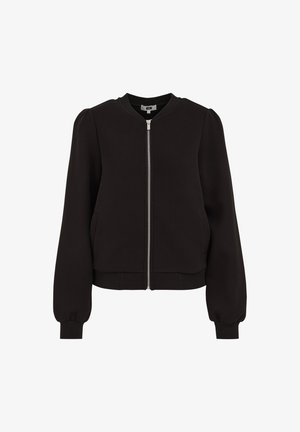 Chaqueta bomber negra, hecha de tejido suave con cierre de cremallera en el frente, cuello redondo y mangas abullonadas, con puños y dobladillo acanalados.