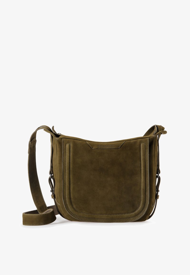 Olivgrüne Wildleder- Schultertasche mit glatter Textur, abgerundeten Kanten, verstellbarem Riemen und dezenten Nähakzenten.