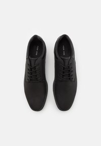 Pier One Chaussures à lacets - black