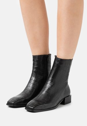 Botines - black