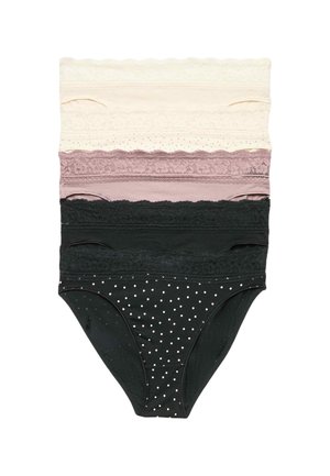 Marks & Spencer, - Figi