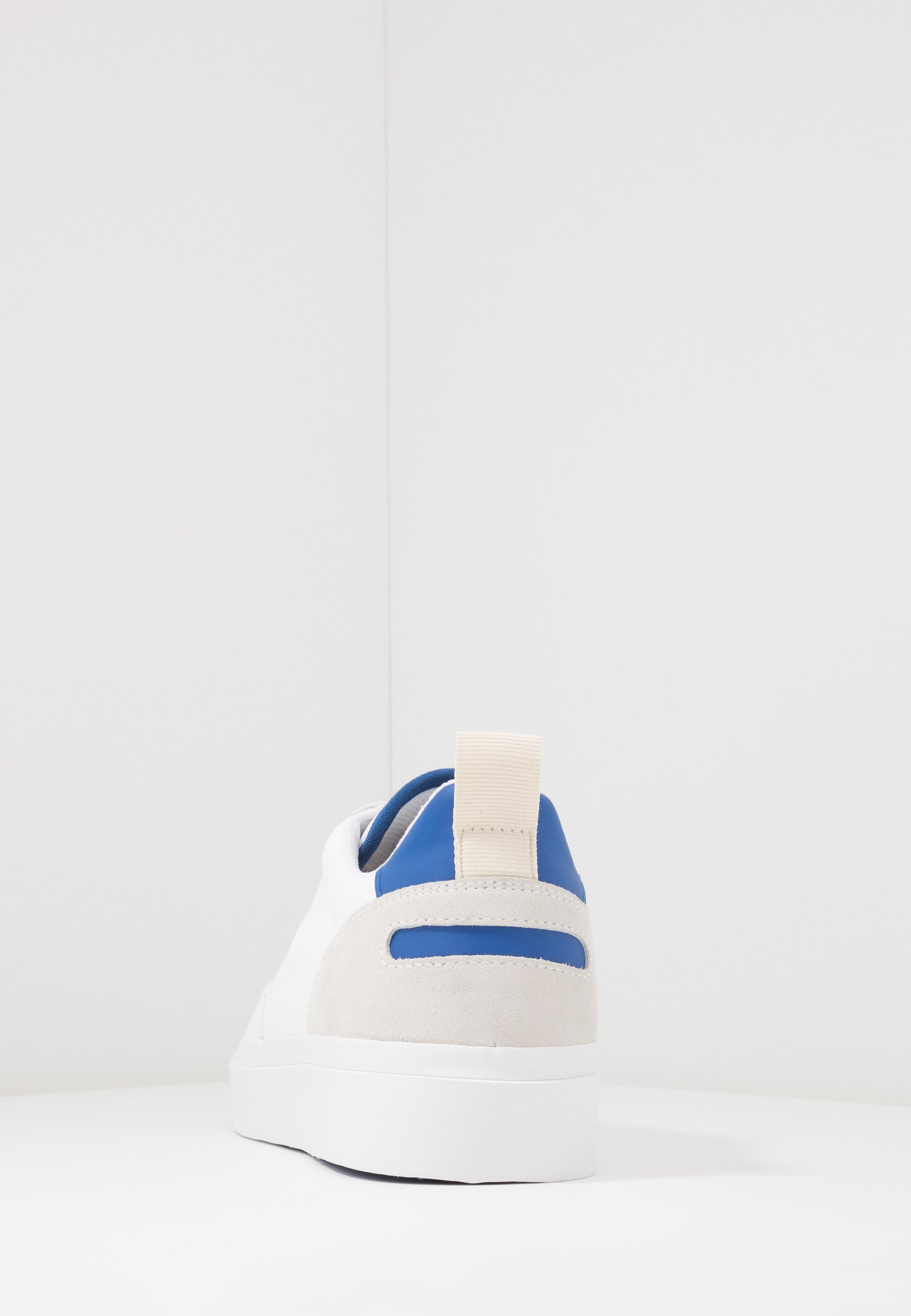 Goliath NUMBER THREE Joggesko whiteelectric blue Goliath NUMBER THREE Joggesko whiteelectric blue