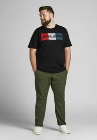 Jack & Jones JJECORP LOGO TEE O NECK - Trükipildiga T-särk - black
