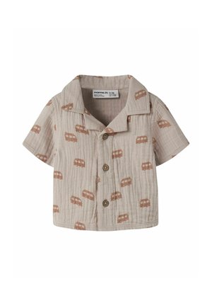 Chemise beige pour tout-petit à manches courtes avec boutons, motifs de camionnettes vintage marron et large col.