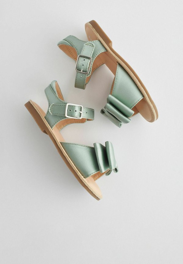 BRIDESMAID BOW  – Lauflernschuh