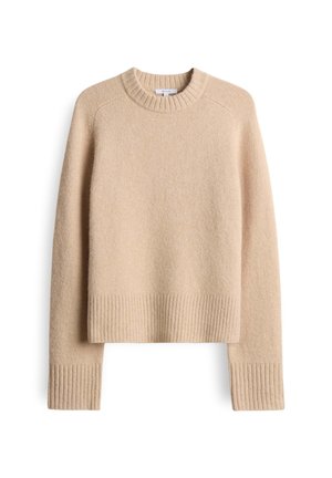 Pull en laine beige avec col rond côtelé, ourlet et poignets, doté de manches longues et d'une finition douce et texturée.