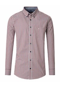 Herren Langarmhemd in karminrot und weißem Karomuster. Mit Button-down-Kragen, blauen Knöpfen und einer einzelnen Brusttasche mit Logo. Aus Baumwollmischgewebe.