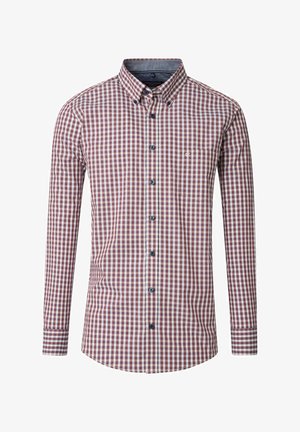 Herren Langarmhemd in karminrot und weißem Karomuster. Mit Button-down-Kragen, blauen Knöpfen und einer einzelnen Brusttasche mit Logo. Aus Baumwollmischgewebe.