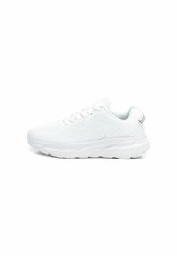 Zapatilla deportiva blanca con parte superior de malla, superficie texturizada, puntera redonda y suela acolchada. Presenta cordones y una lengüeta en el talón.