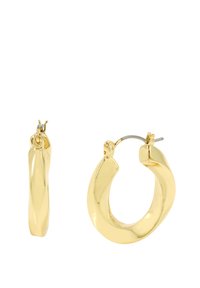 Boucles d'oreilles en forme de créole couleur or avec un design torsadé, dotées d'une surface polie et d'une fermeture à charnière sécurisée.