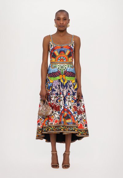 Alice + Olivia DIANA STRUCTURED MIDI DRESS - Hverdagskjole - on the road