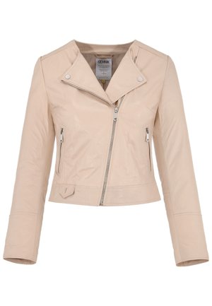 Veste de biker en cuir beige pour femme avec fermeture éclair asymétrique, poches latérales zippées, boutons-pression au col et manches longues.