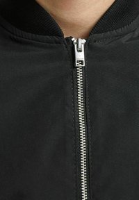 Jack & Jones Junior JJERUSH - Bomberjacka - black