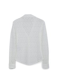 Blusa bianca in pizzo con colletto, caratterizzata da una texture a motivo, maniche lunghe e polsini con bottoni. Sagomata con un orlo curvo.