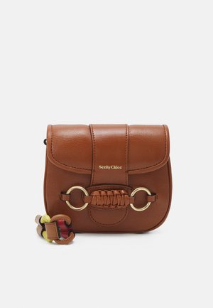 SADDIE - Across body bag - caramello
