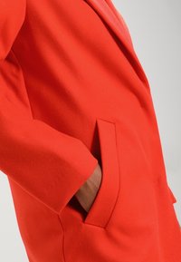 New Look Petite Klassisk frakke - red