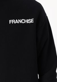Franchise CLASSIC  - Sweatshirt - black