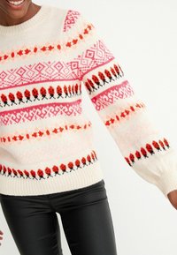 Next Sweter
