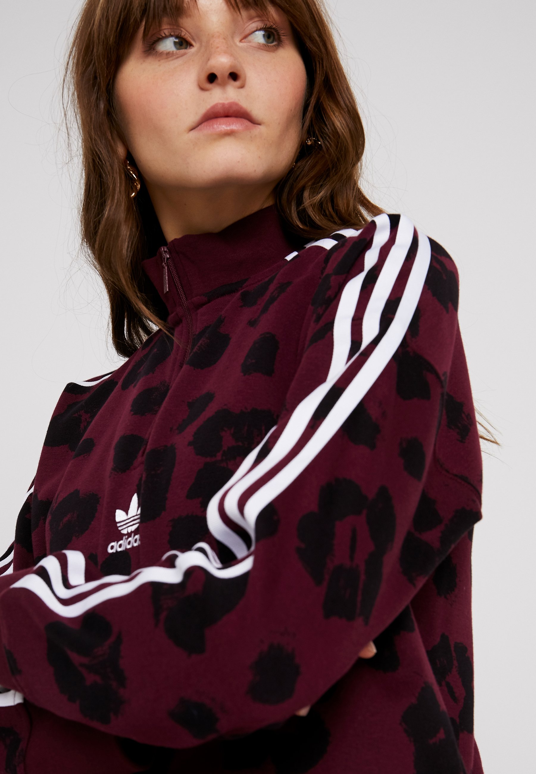 adidas Originals BELLISTA ALLOVER PRINT PULLOVER adidas Originals Allover Sweatshirt | Bibloo.at
