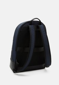 Tommy Hilfiger CENTRAL REPREVE BACKPACK UNISEX - Sac à dos - space blue