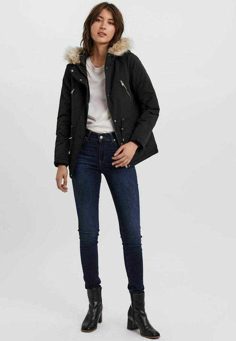 Vero Moda Winterjas zwart