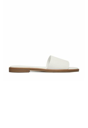 Jenny, Tagant lahtised kingad - beige
