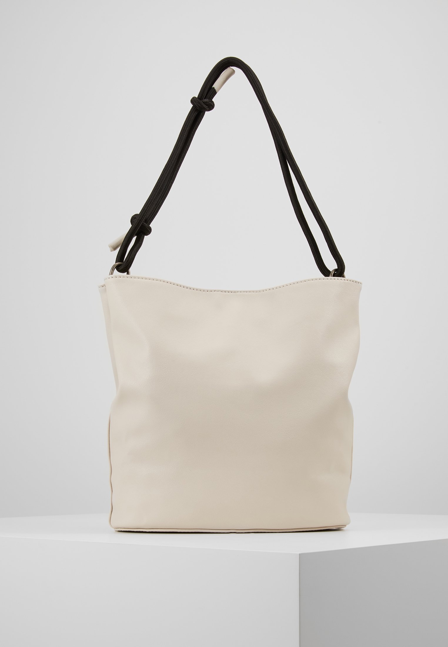 Fritzi aus Preußen ELMA Håndveske offwhite Zalando.no Fritzi aus Preußen CADIE Håndveske black Zalando.no