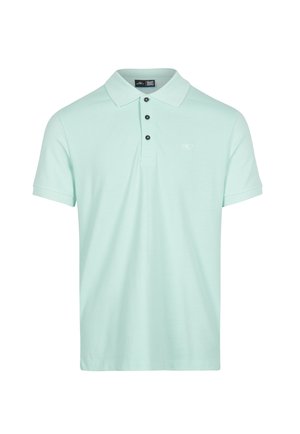Polo-shirt i lys mintgrøn, lavet af blødt stof med krave, tre-knaps lukning og lille logo på venstre bryst. Korte ærmer.