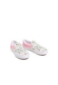 Instap canvas schoenen met een witte basis, afgewerkt met een eenhoorn- en regenboogprint. Roze accenten op de hiel, een witte rubberen zool en een gevoerd interieur.