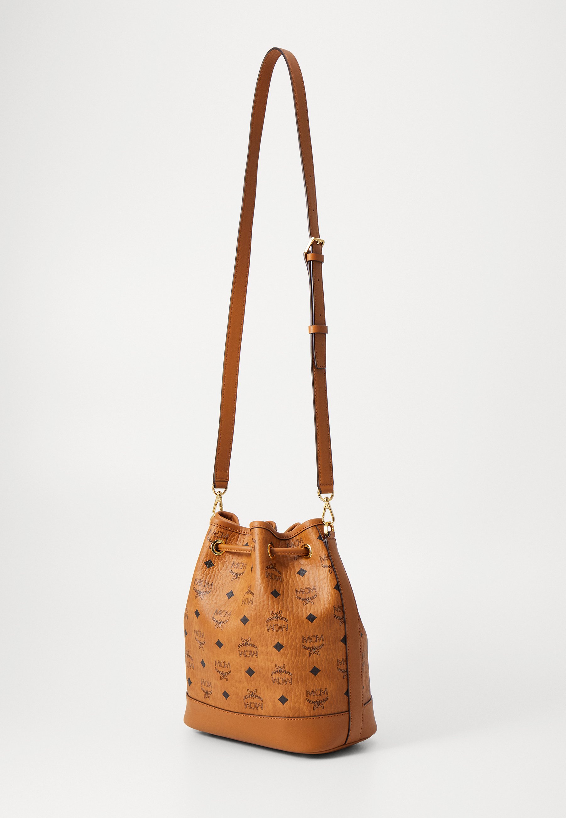 MCM :: LAURETOS DRAWSTRING バケットバッグ MCM Himmel Lauretos Drawstring Backpack | Bloomingdale's