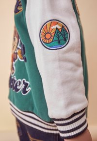 Next VARSITY - Bomber bunda - dark green