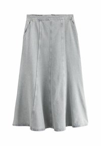 Vaalean harmaa denim A-linjainen hame, jossa on sivutaskut, pystysaumat ja levenevä helma. Sileä pinta ja rento muotoilu.