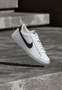 Δεν επιλέχθηκε, white/black