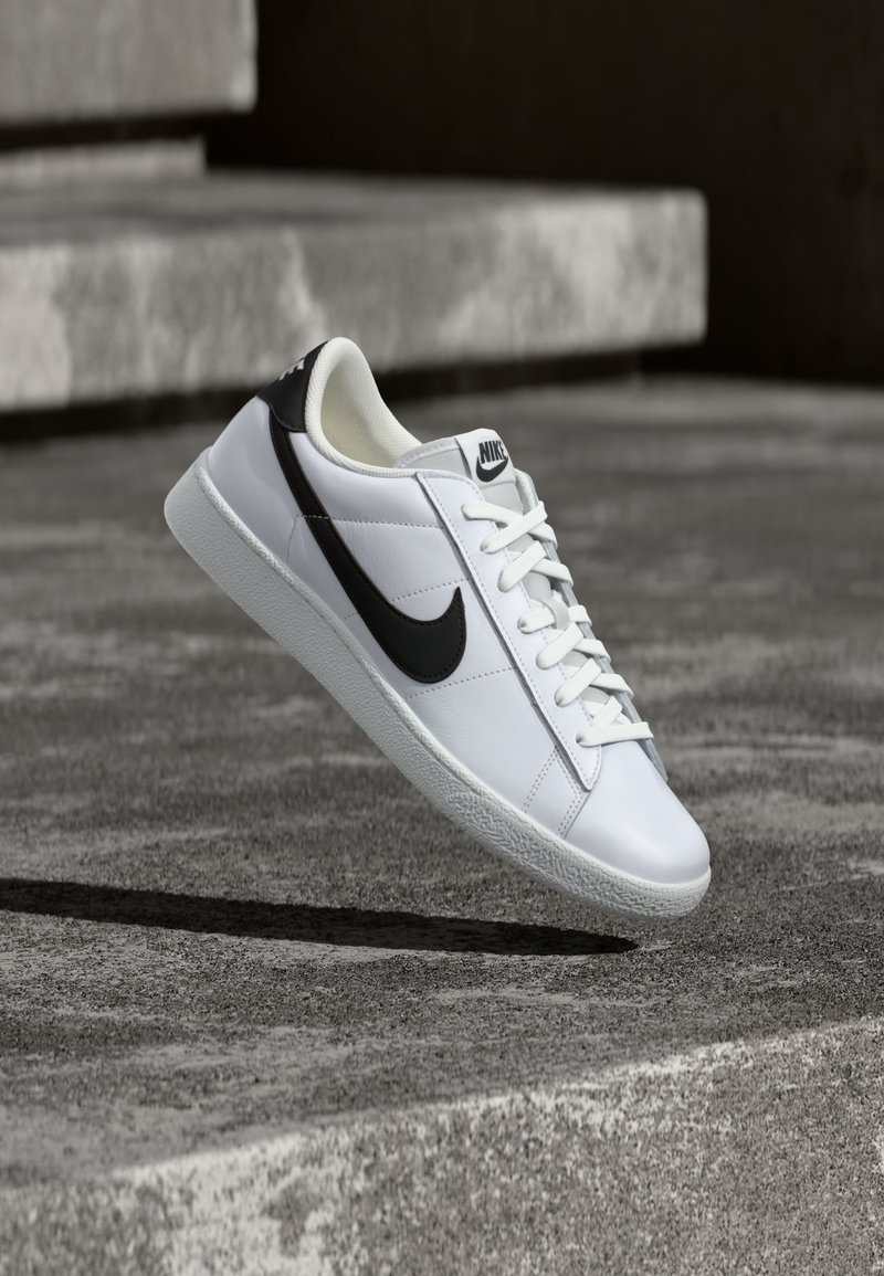 TENNIS CLASSIC white/black/white