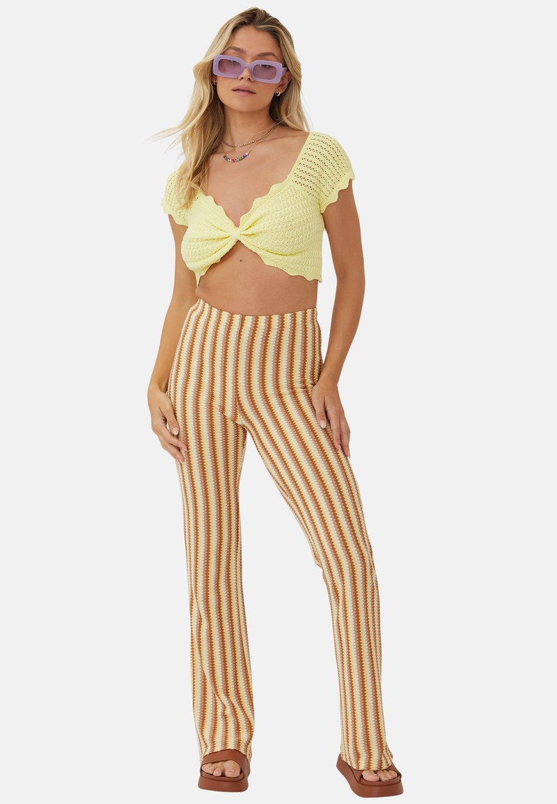 Cotton On T-shirt basic geel